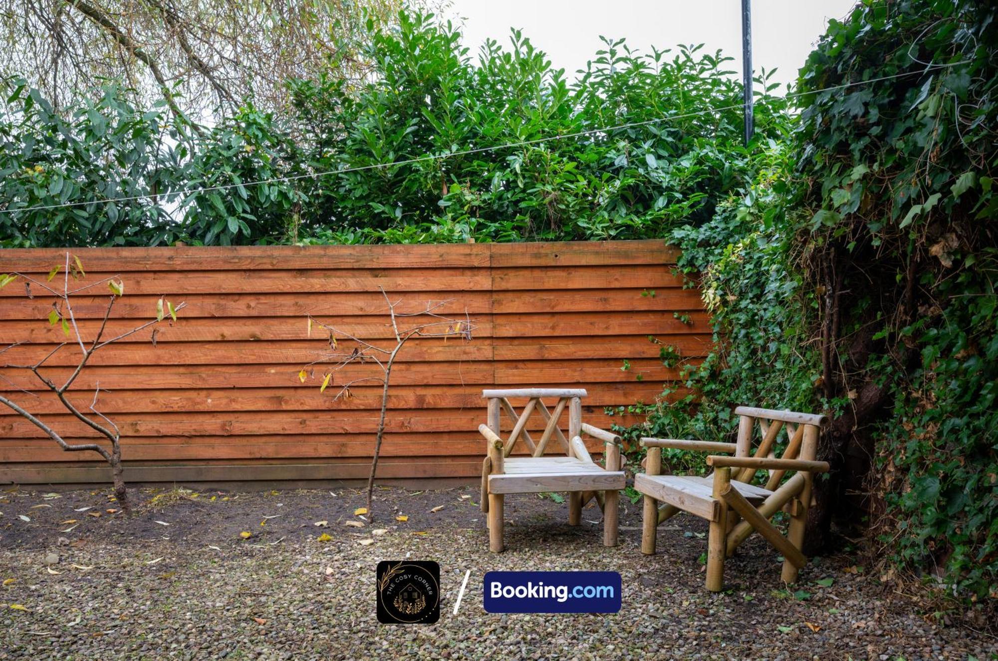 Apartamento Cosy 3-Bed House, Garden & Free Parking In Stretford Mánchester Exterior foto